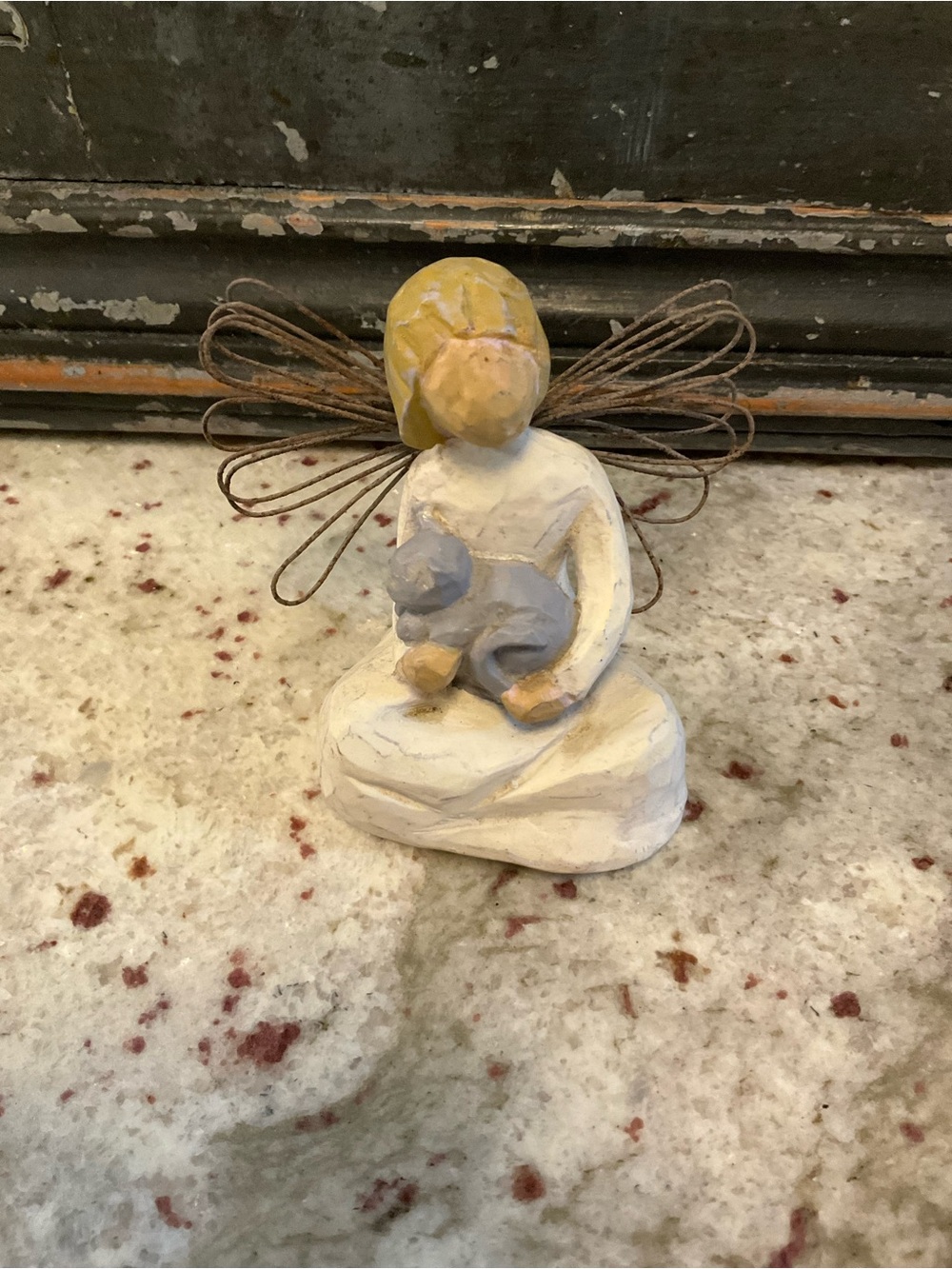 Vintage Willow Tree "Angel of Kindness" figurine